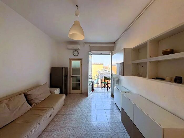 Appartamento monolocale in affitto in Via dei Tulipani, Milano