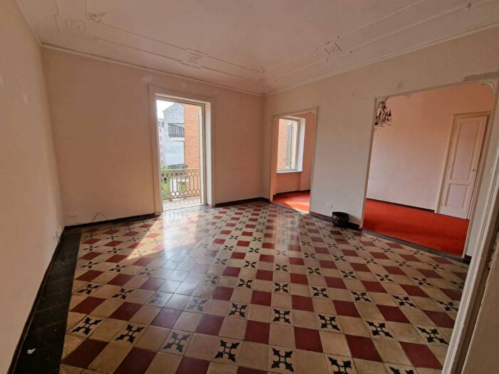 Appartamento con 5 locali in affitto in Via Francesco Morelli, Centro Storico, Asti