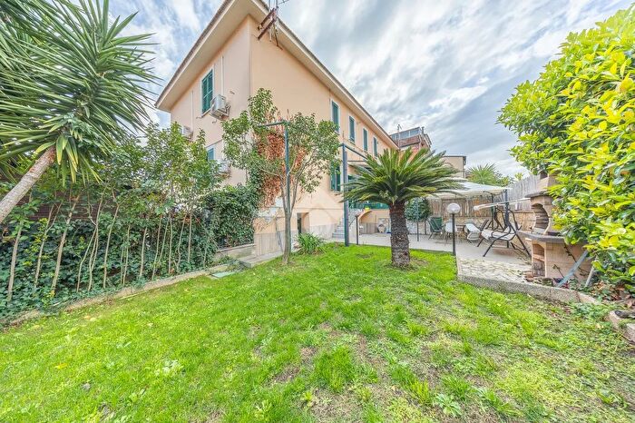 Appartamento trilocale in vendita in Via Casilina, Roma