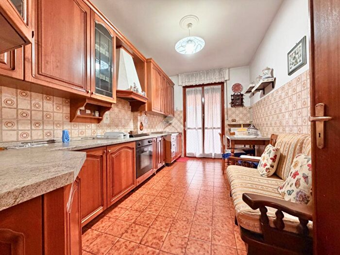 Appartamento quadrilocale in vendita in Viale Pinan Cichero, Novi Ligure