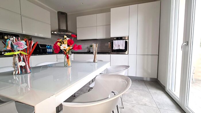 Casa con 6 locali in vendita in Montopoli In Val DArno