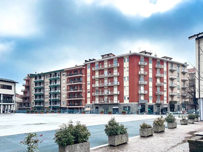 Appartamento trilocale in vendita in Via Rombò, Rivoli