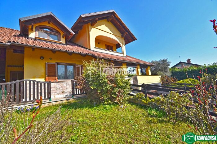 Casa con 5 locali in vendita in Via Ferreri B, Barbania