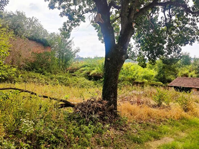 Casa con 5 locali in vendita in Marsciano