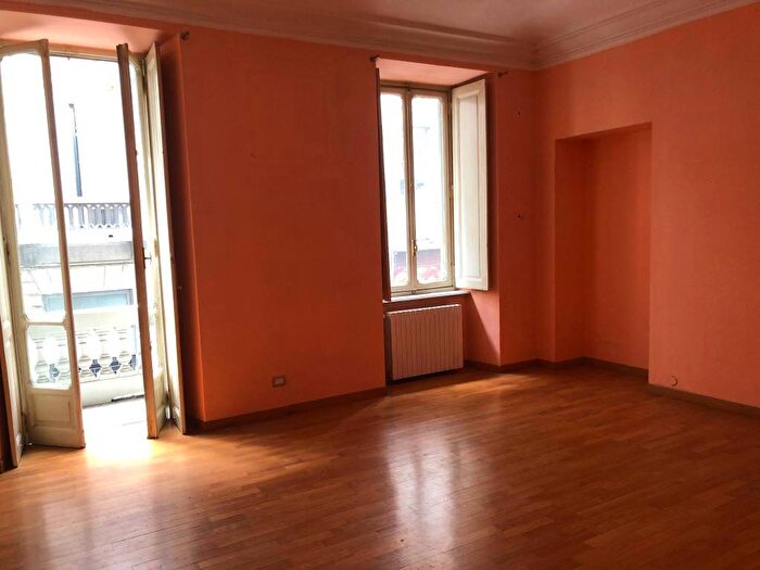 Appartamento trilocale in affitto in Via Giuseppe Mazzini, Via Roma, Torino