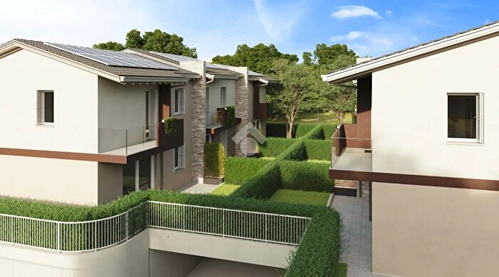 Casa quadrilocale in vendita in Via della Rondella, Lesignano De Bagni