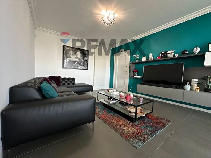 Appartamento trilocale in affitto in Via Giuseppe Sangiorgi, Bari