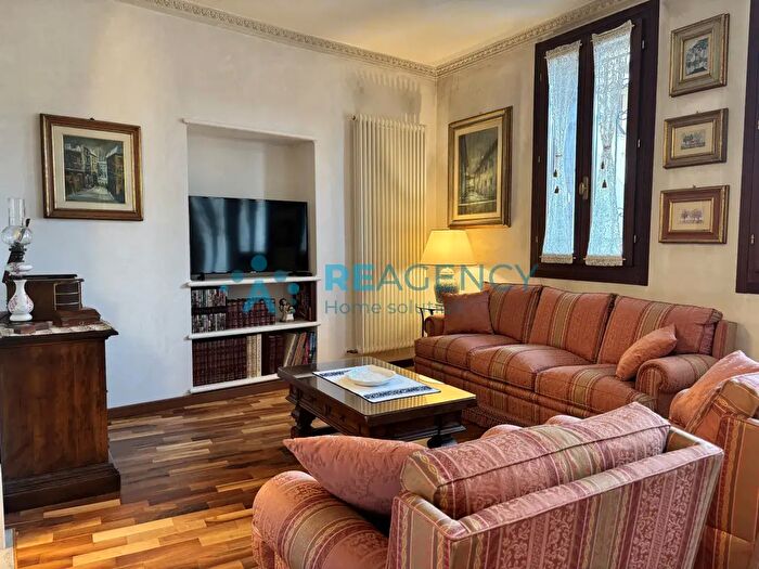 Casa con 5 locali in vendita in Viale Trento, Valdagno