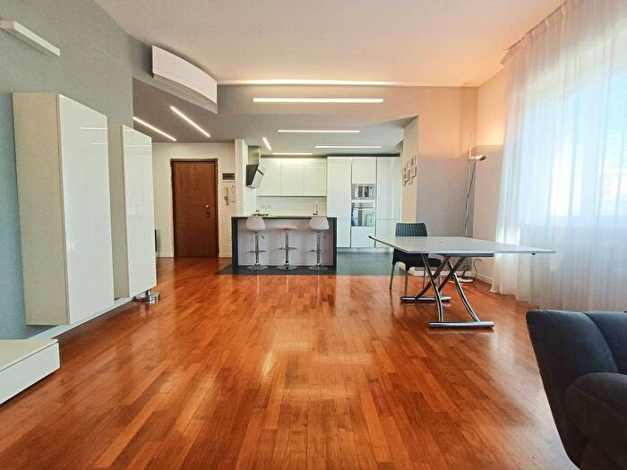 Appartamento trilocale in affitto in Via Dante Alighieri, Centro, Cernusco sul Naviglio