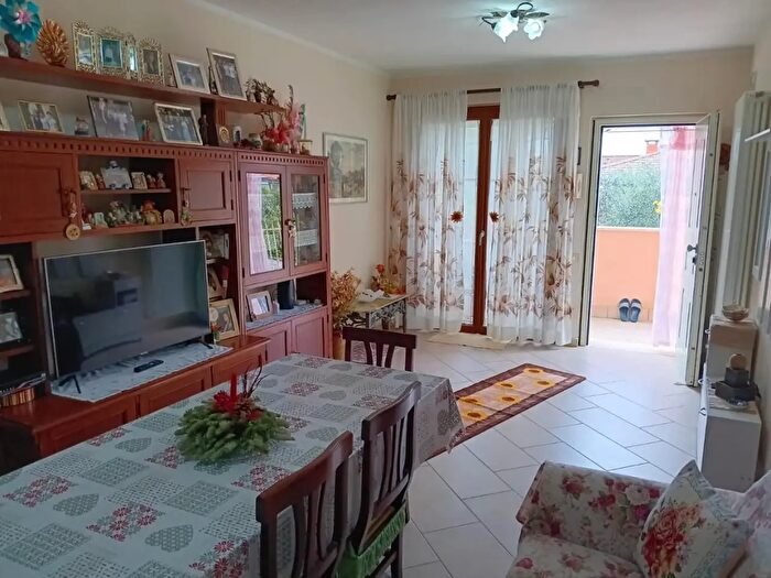 Appartamento quadrilocale in vendita in Massa