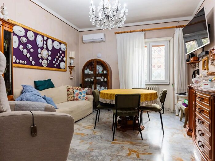 Appartamento quadrilocale in vendita in Via Carlo Citerni, Roma