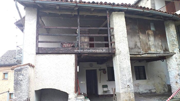 Casa con 5 locali in vendita in Pizzino, Taleggio