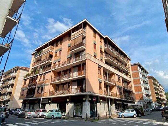 Appartamento con 5 locali in vendita in Corso Risorgimento, Biella