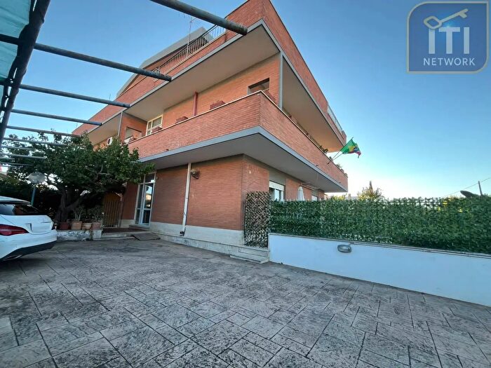 Casa con 5 locali in vendita in Via Tanaro, Ardea