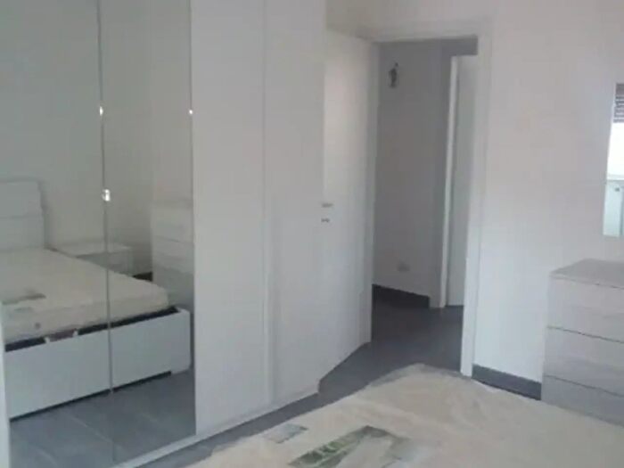 Appartamento trilocale in affitto in Milano