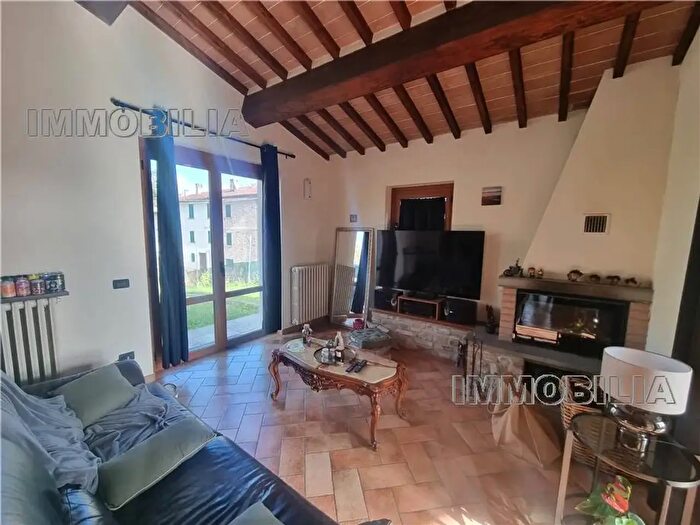 Casa quadrilocale in vendita in Citerna