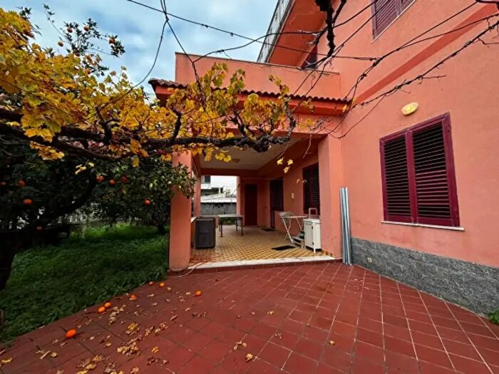 Appartamento quadrilocale in vendita in Via Marina, Villafranca Tirrena