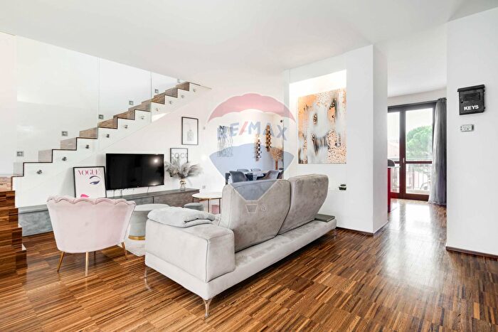 Appartamento quadrilocale in vendita in di Vittorio, Samarate