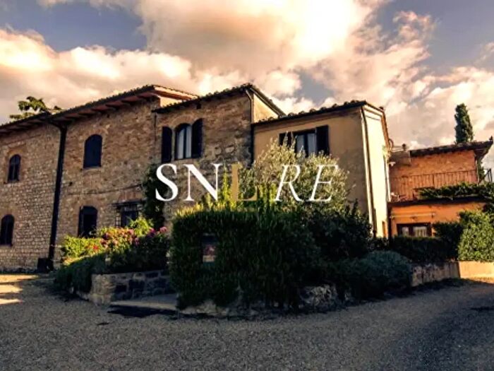 Casa con 6 locali in vendita in Strada Comunale da San Gimignano a Santa Lucia, San Gimignano
