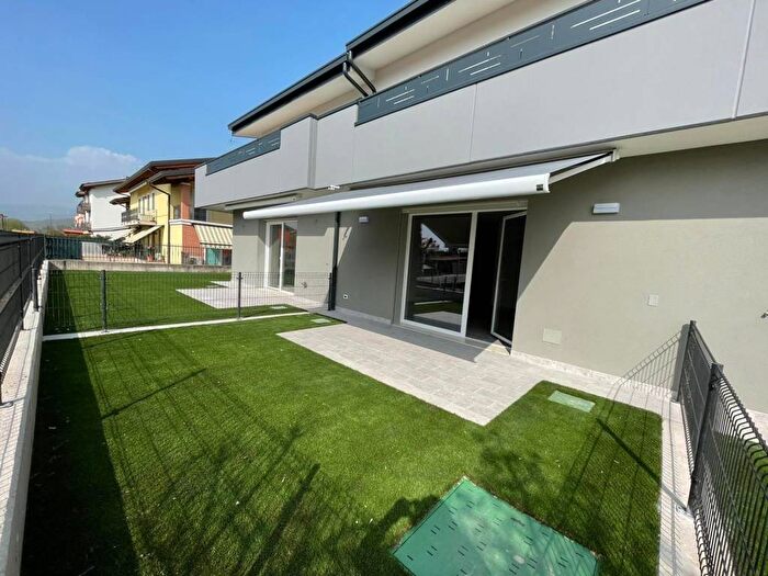 Casa quadrilocale in affitto in Via Silvio Benini, San Martino Buon Albergo