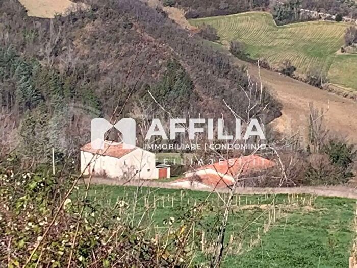 Casa con 5 locali in vendita in Via Follonica Snc, San Paolo Di Jesi