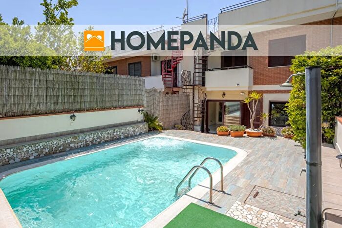 Casa con 5 locali in vendita in Via Trepiccioni, Pozzuoli