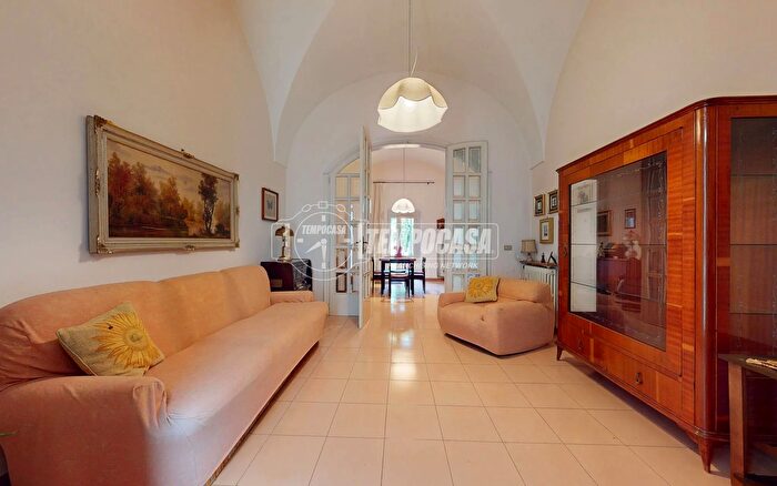 Casa con 6 locali in vendita in Via San Francesco dAssisi, Rutigliano