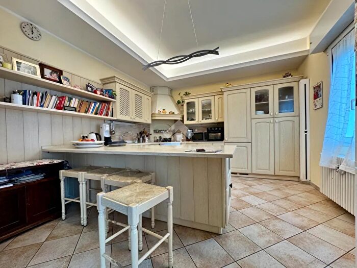 Appartamento quadrilocale in vendita in Via Pegaso, Rimini