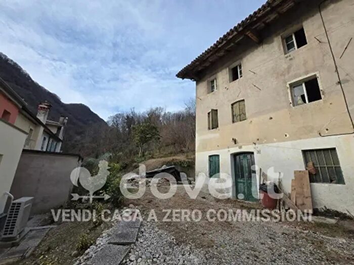Casa con 5 locali in vendita in Via con Bassi Snc, Vittorio Veneto