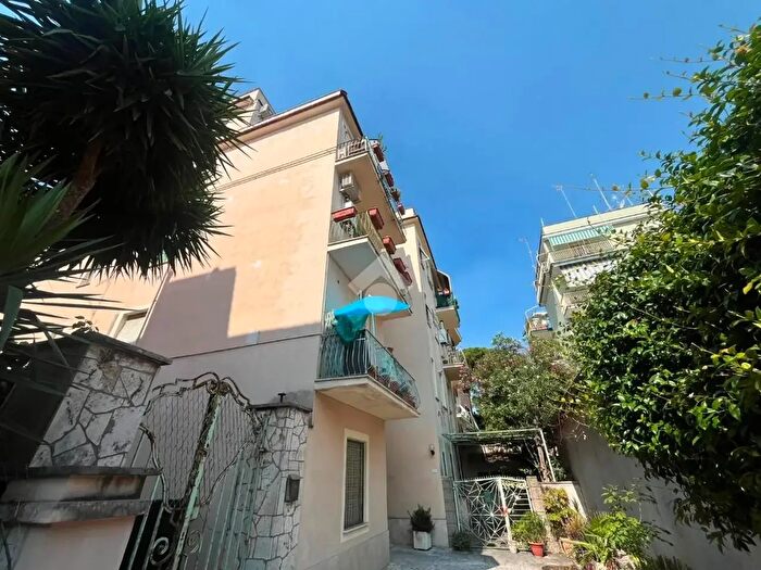 Appartamento bilocale in affitto in Viale Gottardo, Roma