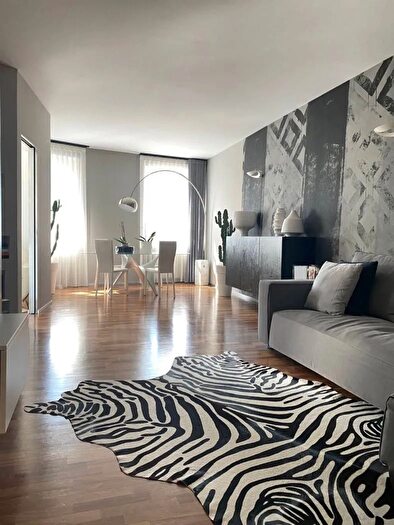 Appartamento quadrilocale in vendita in Piazza Martiri Grugliasco, Grugliasco