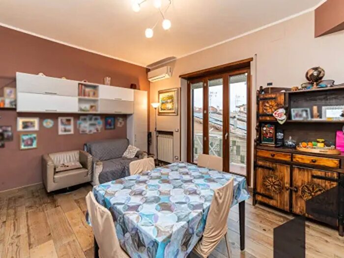 Appartamento trilocale in vendita in Via di Vermicino, Roma