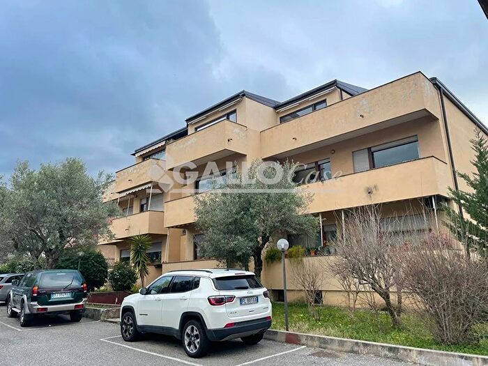 Appartamento con 5 locali in vendita in Via Nazionale Carolei, Carolei