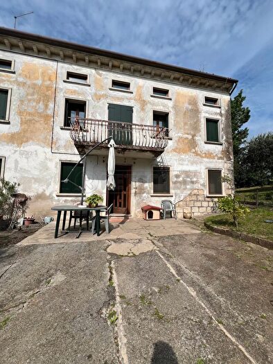Casa quadrilocale in vendita in Via Mazzanta, Arcugnano