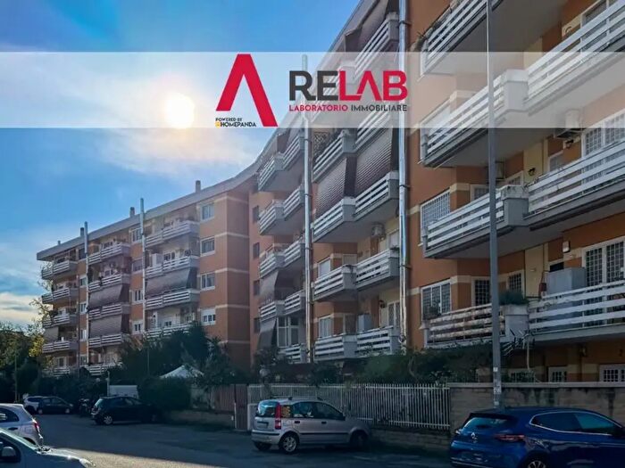 Appartamento bilocale in vendita in Via Antonio Magarotto, Roma