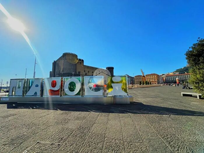 Appartamento trilocale in affitto in Calata San Marco, Napoli
