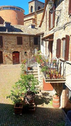 Appartamento quadrilocale in vendita in Allerona