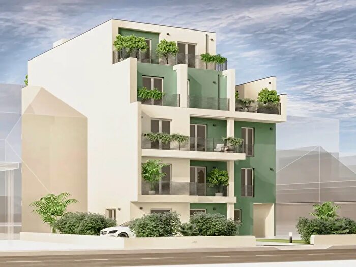 Appartamento trilocale in vendita in Via Emilia Ponente, Bologna