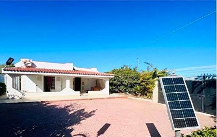 Casa quadrilocale in vendita in Via Lago di Pergusa, Siracusa