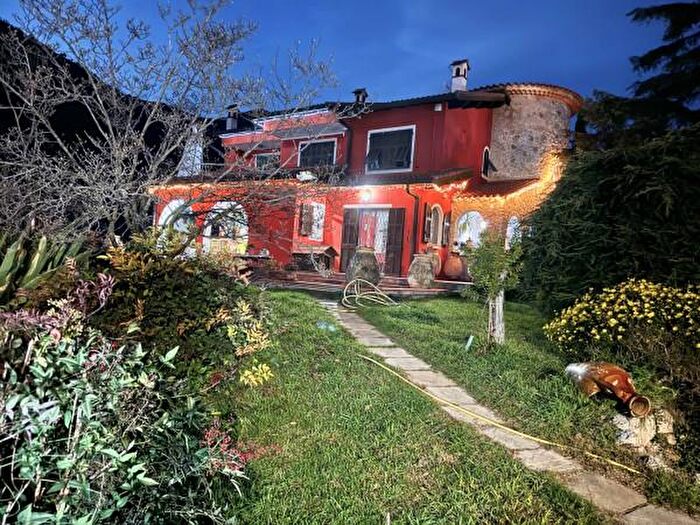 Casa con 6 locali in vendita in Ventimiglia