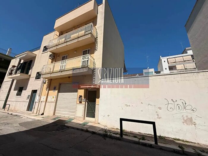 Appartamento bilocale in vendita in Via Santa Teresa, Modugno