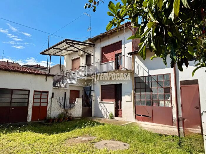 Appartamento bilocale in vendita in Via Giuseppe Garibaldi, Parabiago