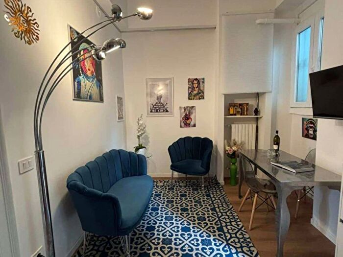 Appartamento trilocale in affitto in Via Giulio e Corrado Venini, Pasteur, Milano