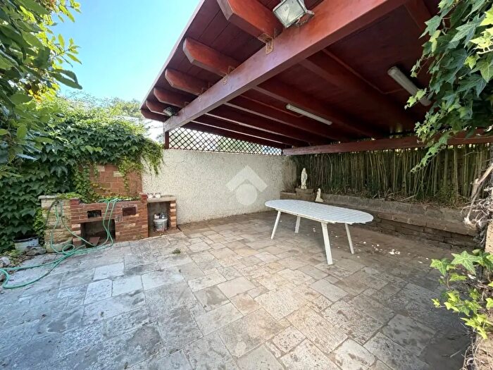 Appartamento trilocale in affitto in Via Carlo Citelli, Bari