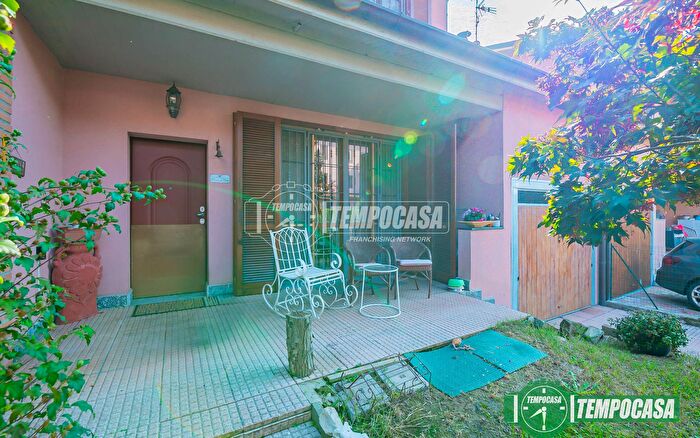 Casa quadrilocale in vendita in Via Torino, Casalmaiocco