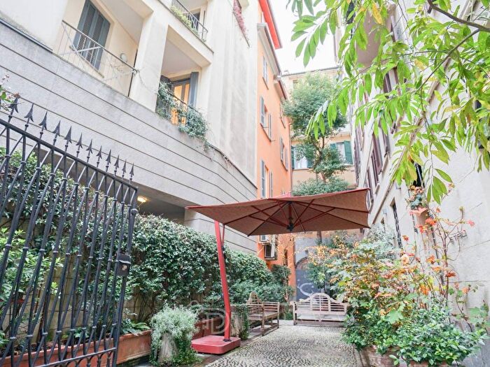 Casa bilocale in affitto in Via Fiori Chiari, Brera, Milano
