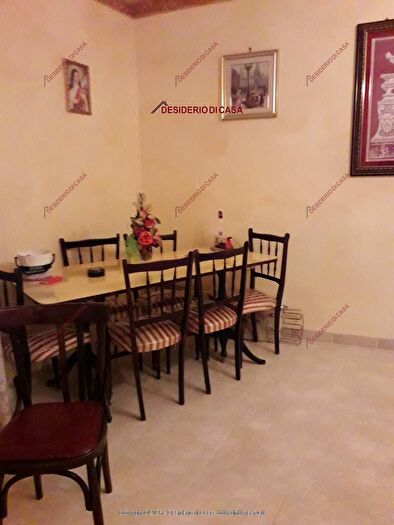 Casa trilocale in vendita in Via Francesco Crispi Corleone Pa Italia, Corleone