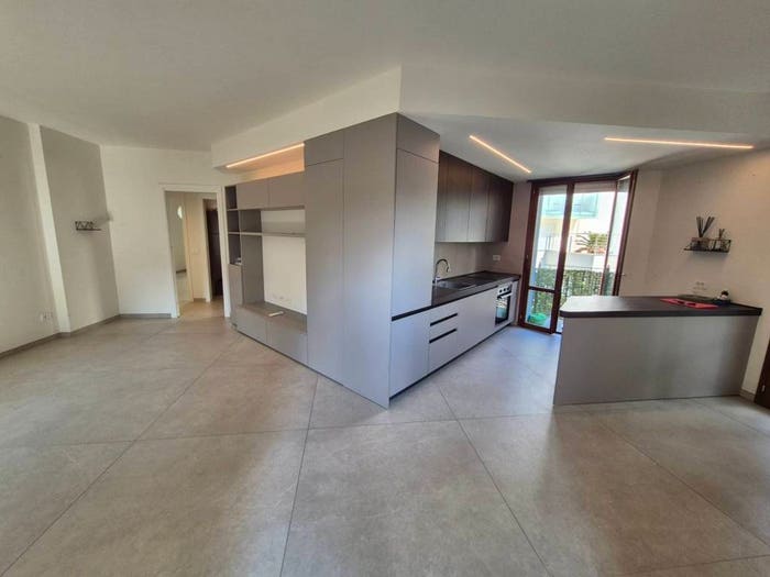 Appartamento con 5 locali in affitto in viale Vespucci, Tripoli Mare, Rimini