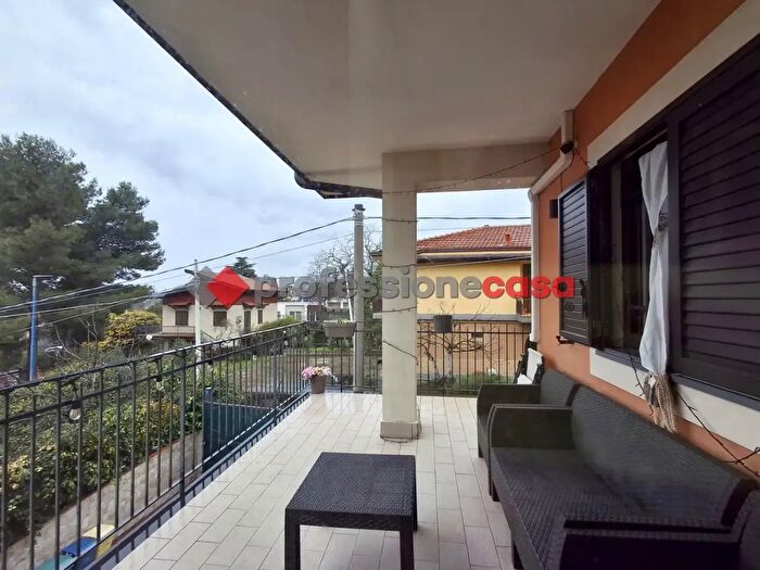 Appartamento quadrilocale in vendita in Via Stesicoro, Pedara