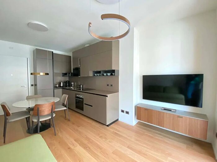 Appartamento monolocale in affitto in Via Ciro Menotti, Milano